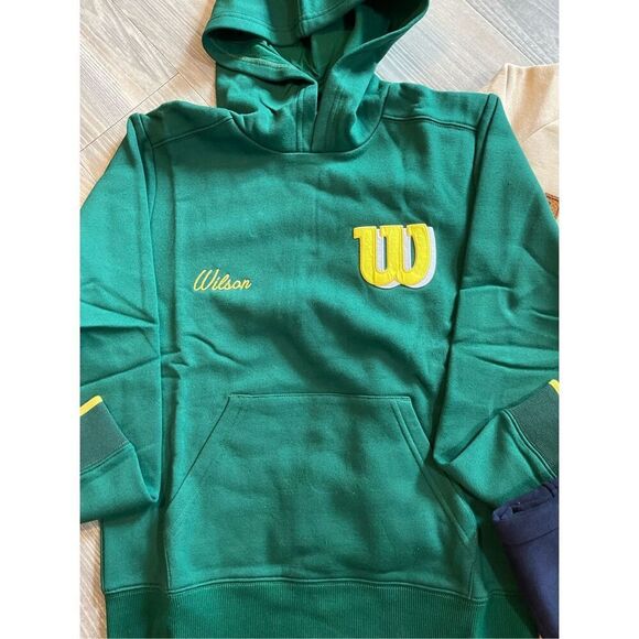 NWOT Wilson sweatshirt and pants bundle Boys Size M - Picture 3 of 11